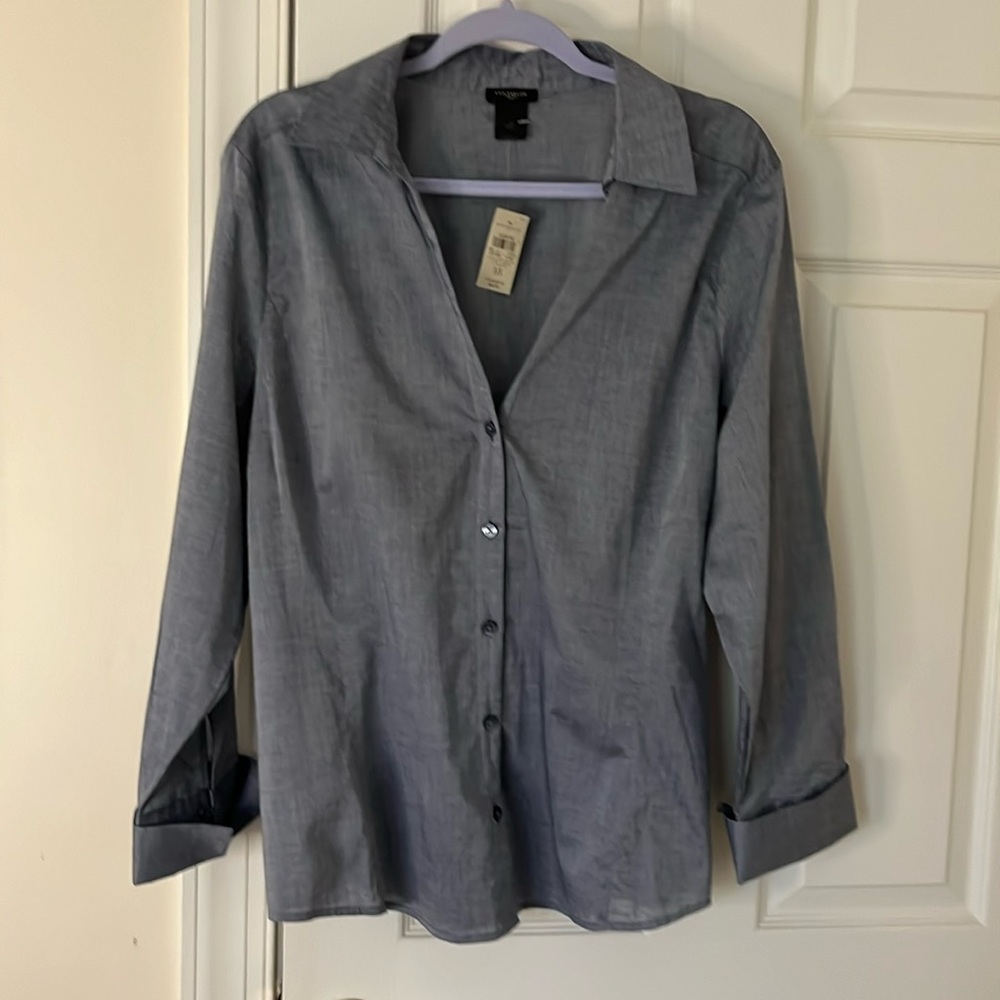 NWT: Ann Taylor women’s blue blouse with collar and roll cuffed sleeves
